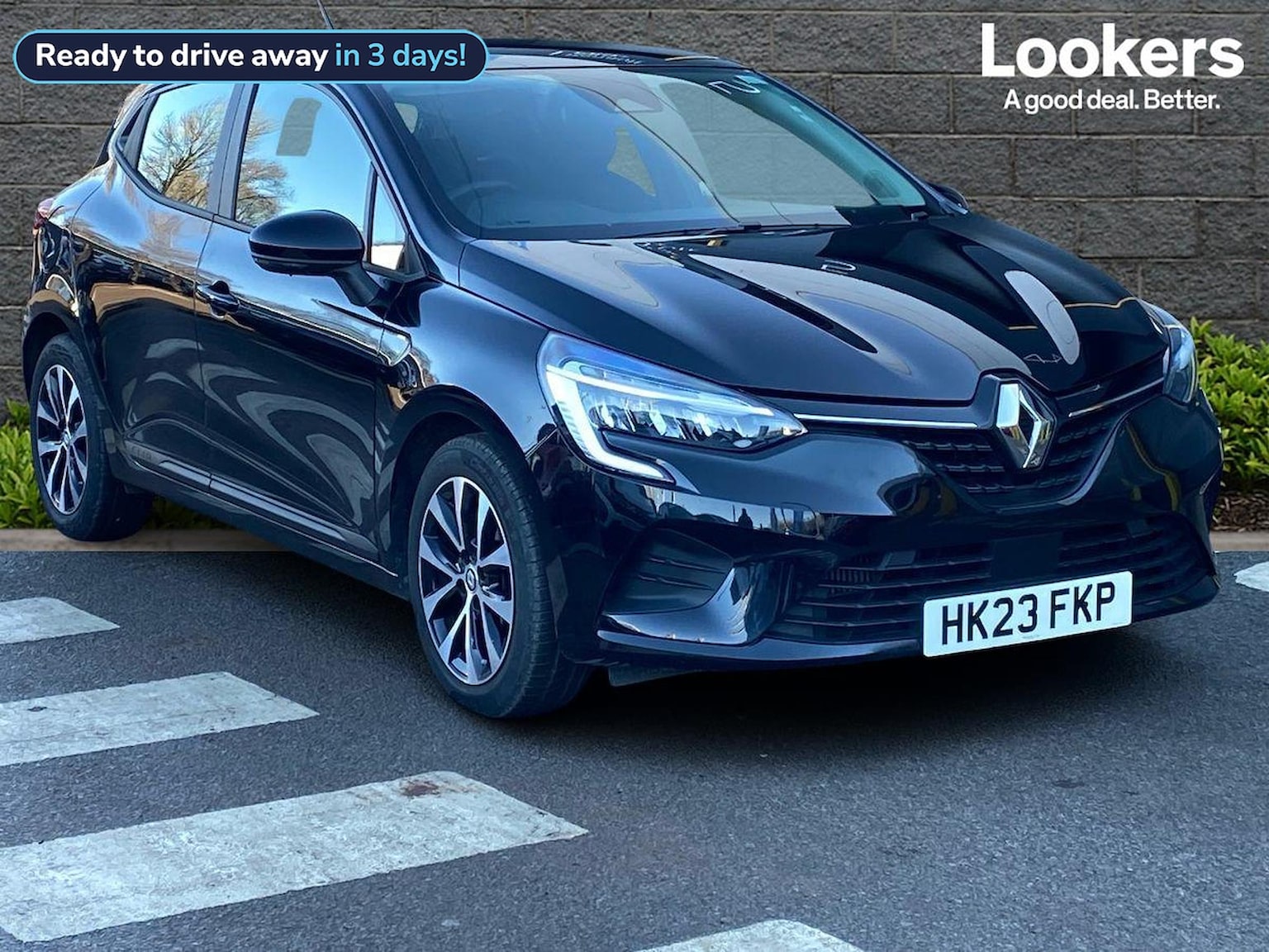 Main listing image - Renault Clio