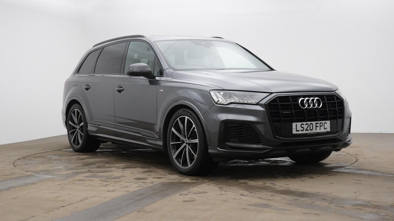 Main listing image - Audi Q7