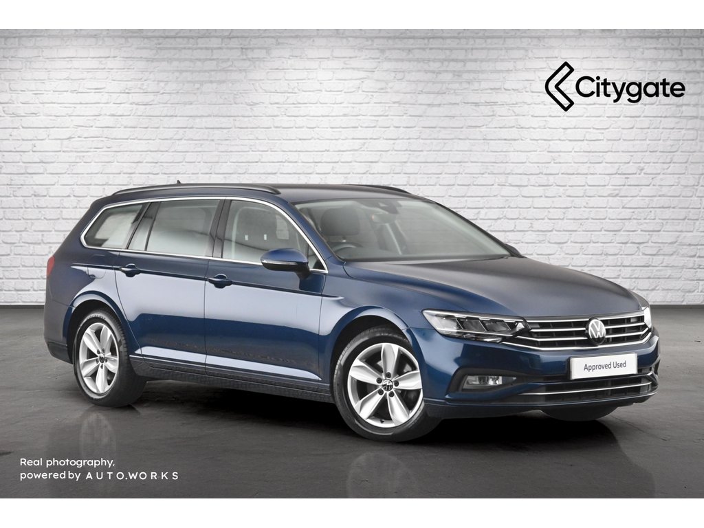 Main listing image - Volkswagen Passat