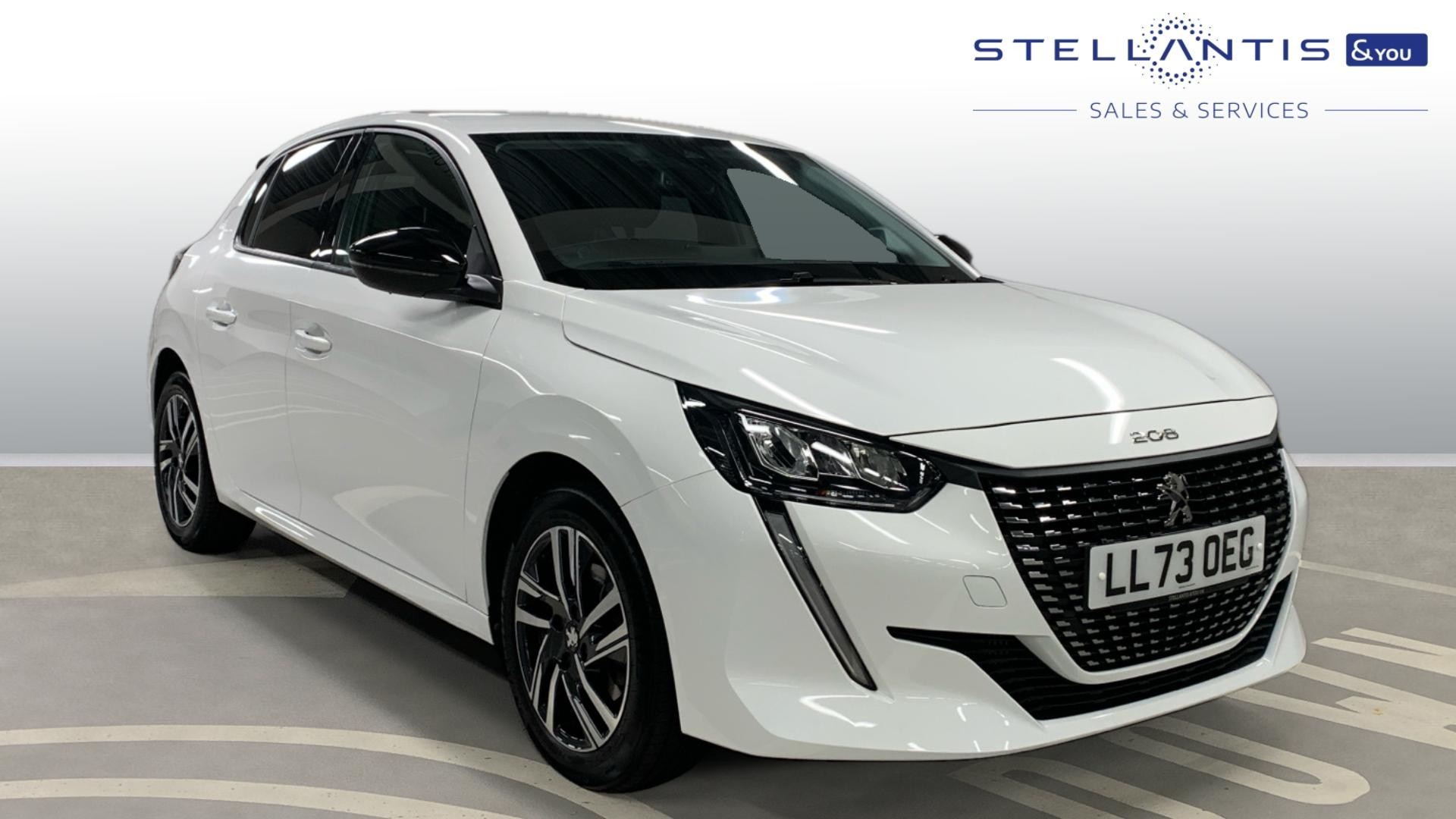 Main listing image - Peugeot 208