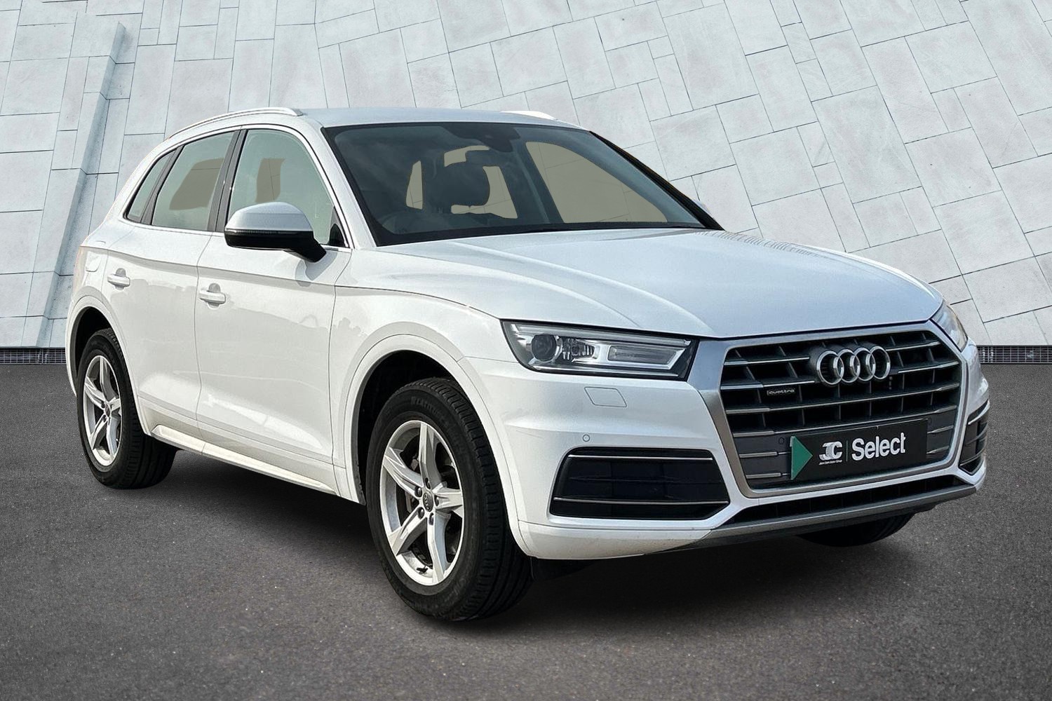 Main listing image - Audi Q5