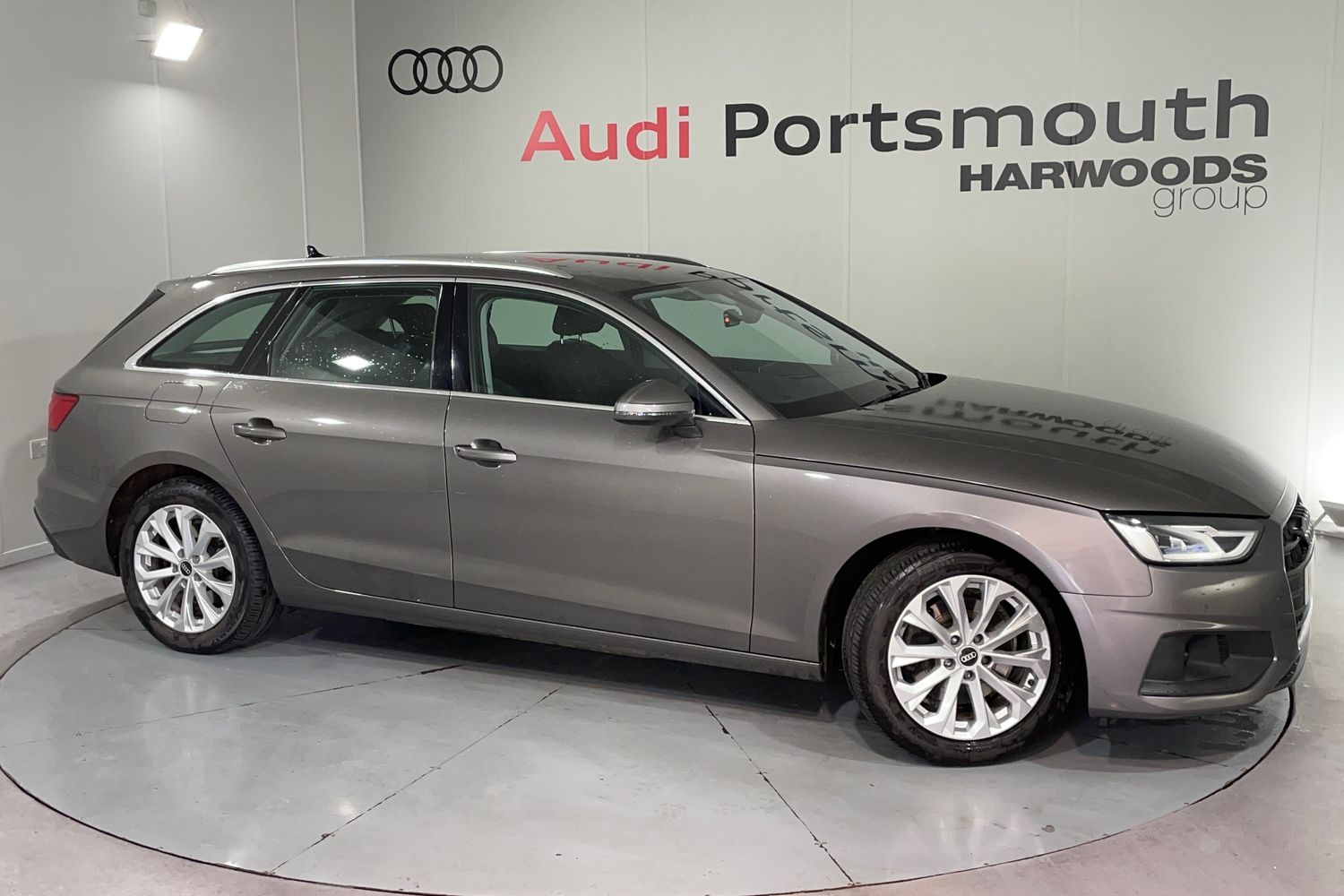 Main listing image - Audi A4 Avant