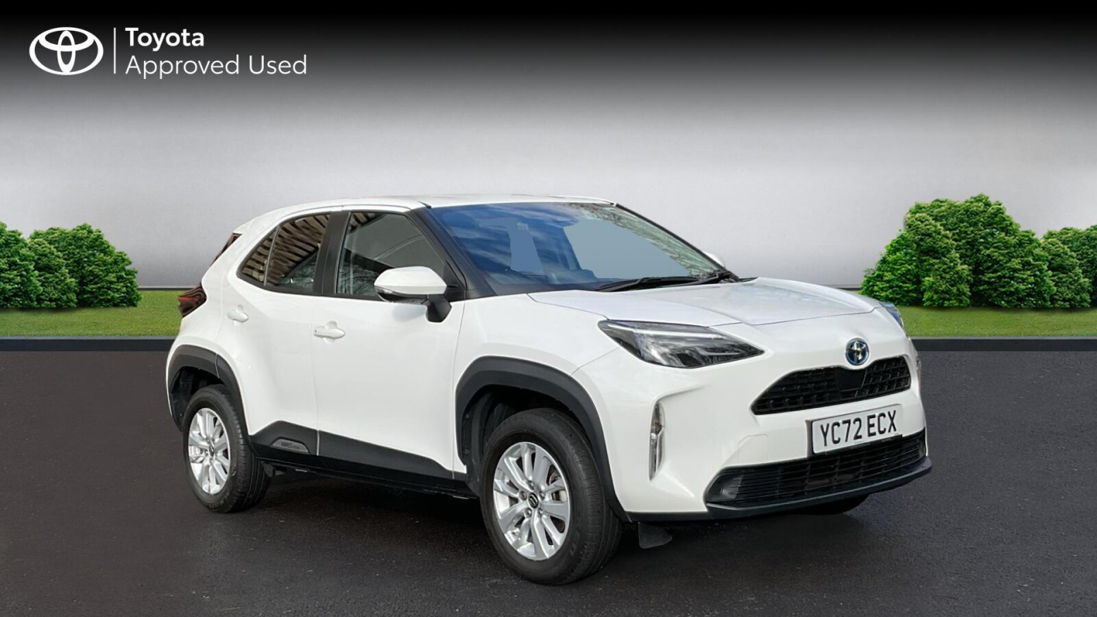 Main listing image - Toyota Yaris Cross