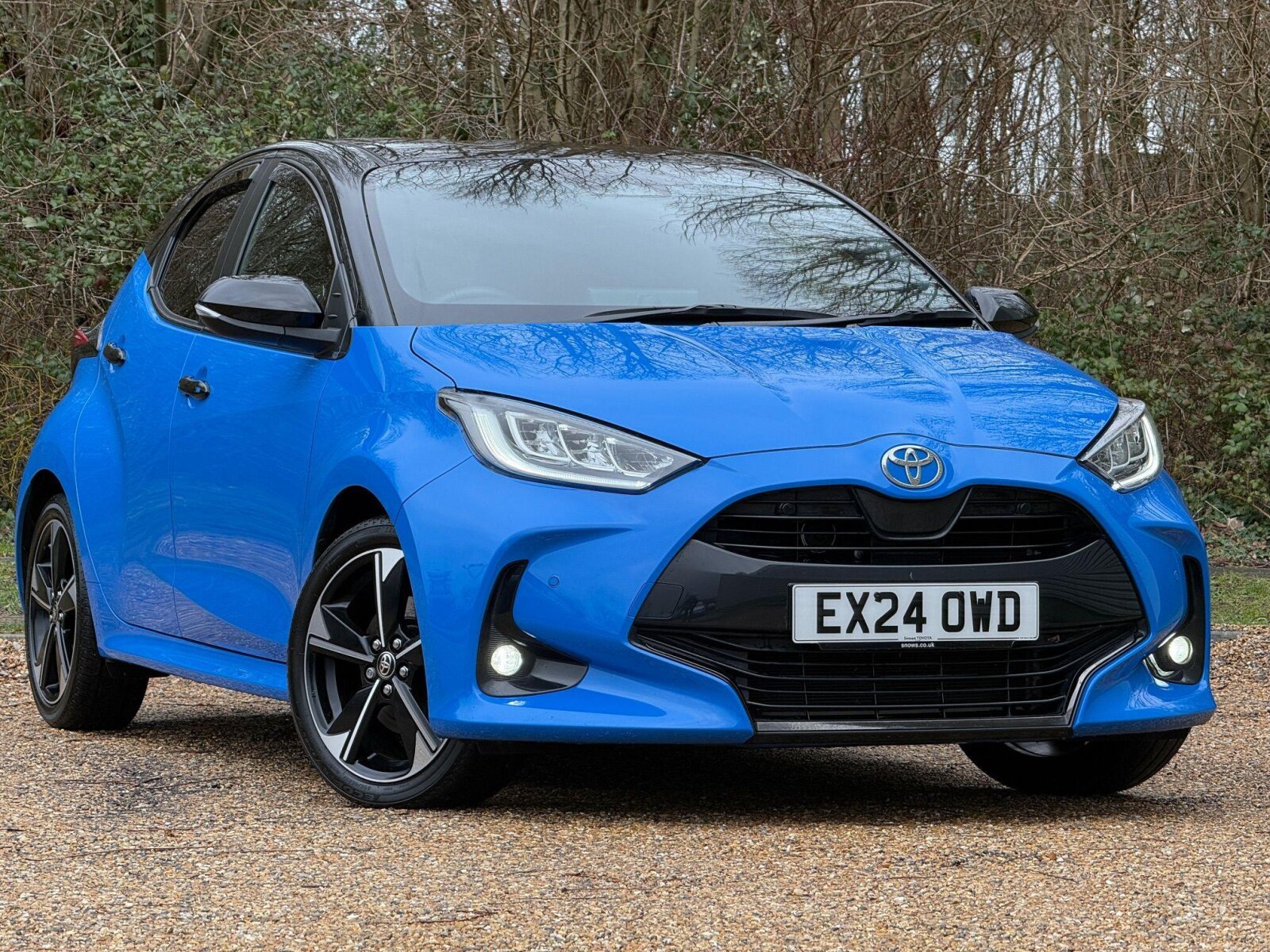 Main listing image - Toyota Yaris