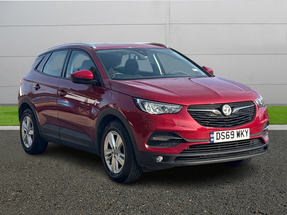 Main listing image - Vauxhall Grandland X