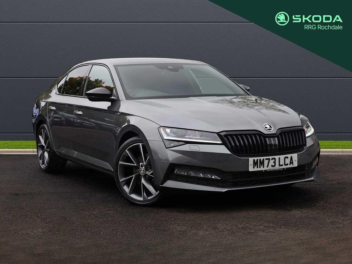 Main listing image - Skoda Superb