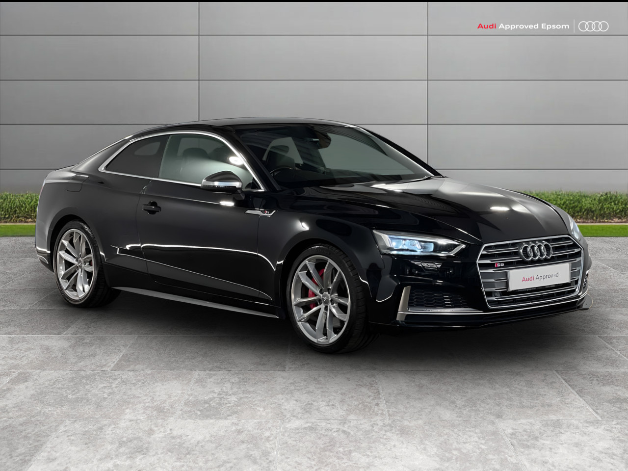 Main listing image - Audi S5