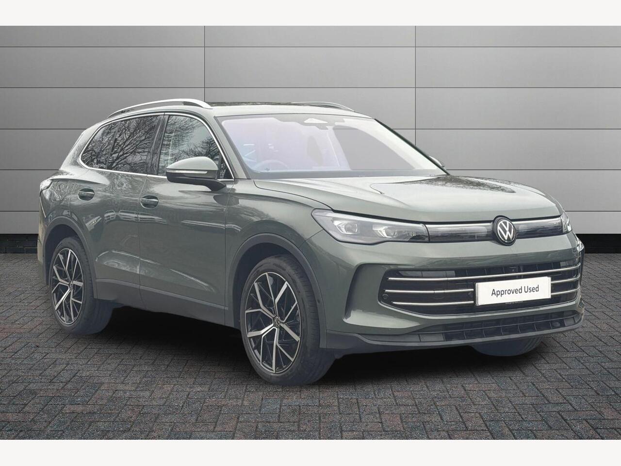 Main listing image - Volkswagen Tiguan