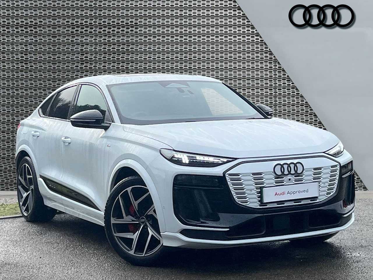 Main listing image - Audi Q6 e-tron