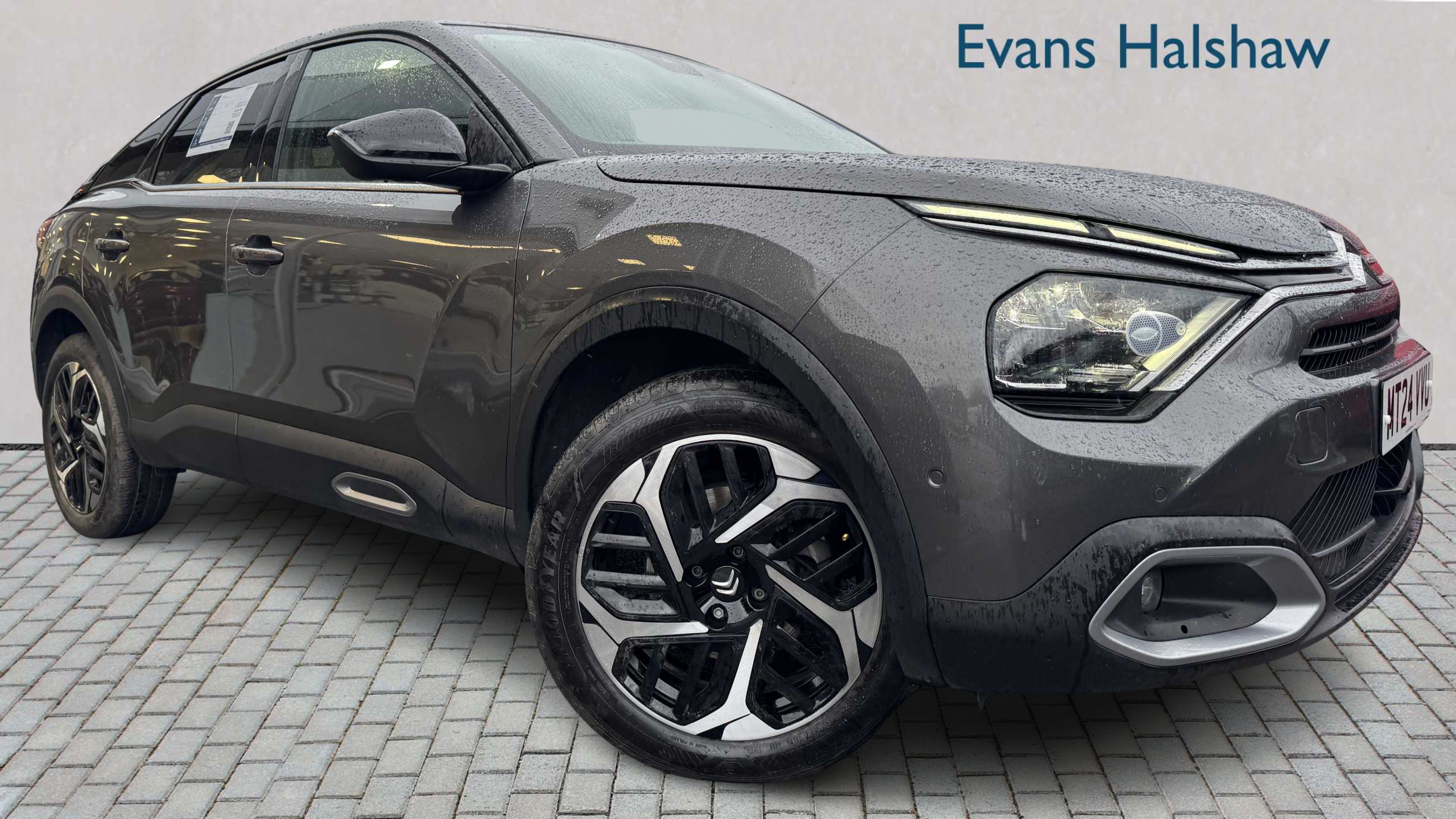 Main listing image - Citroen C4