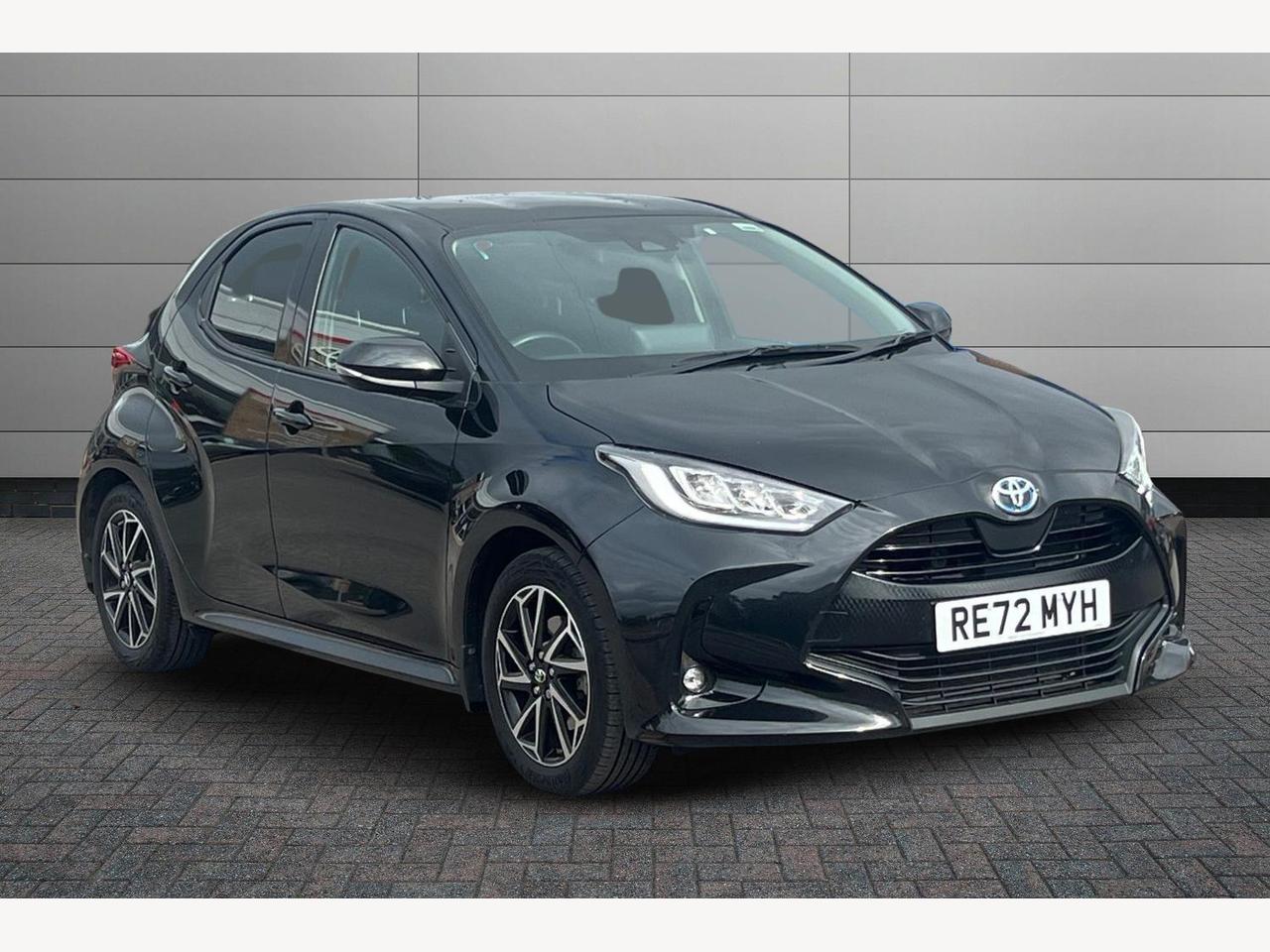 Main listing image - Toyota Yaris