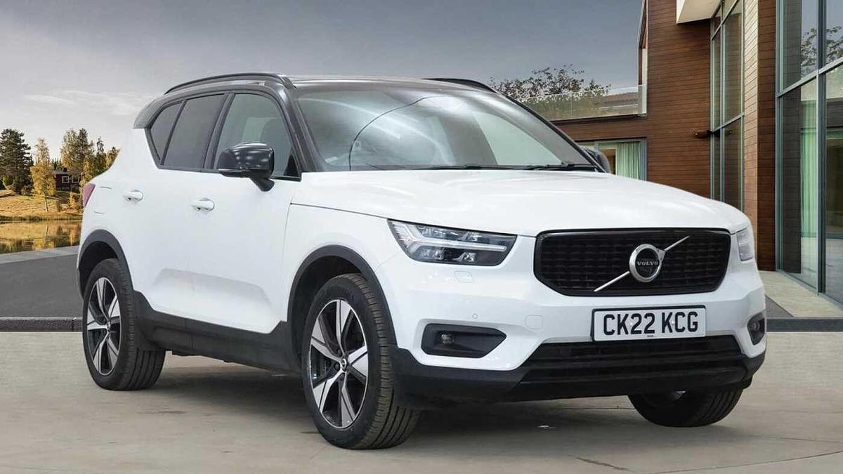 Main listing image - Volvo XC40 Recharge