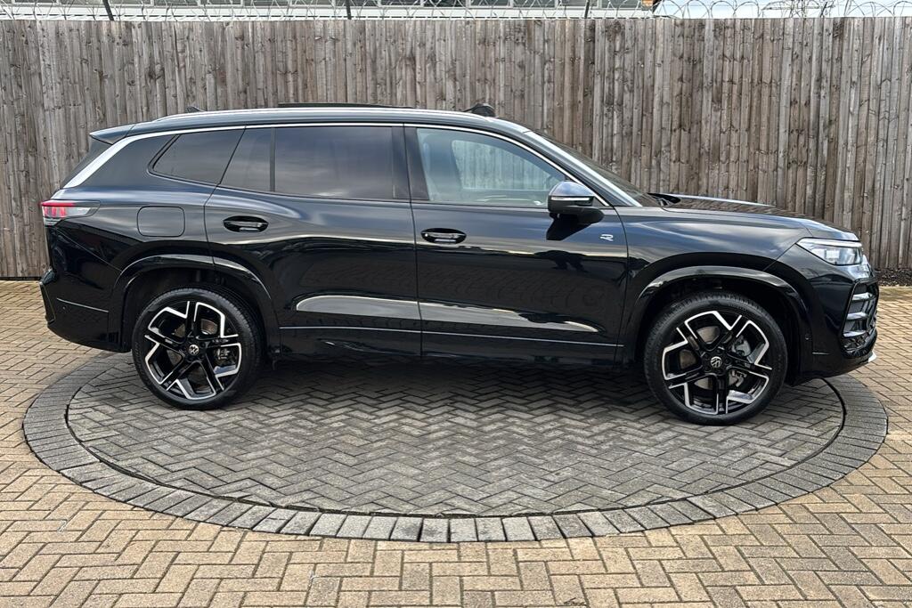 Main listing image - Volkswagen Tayron