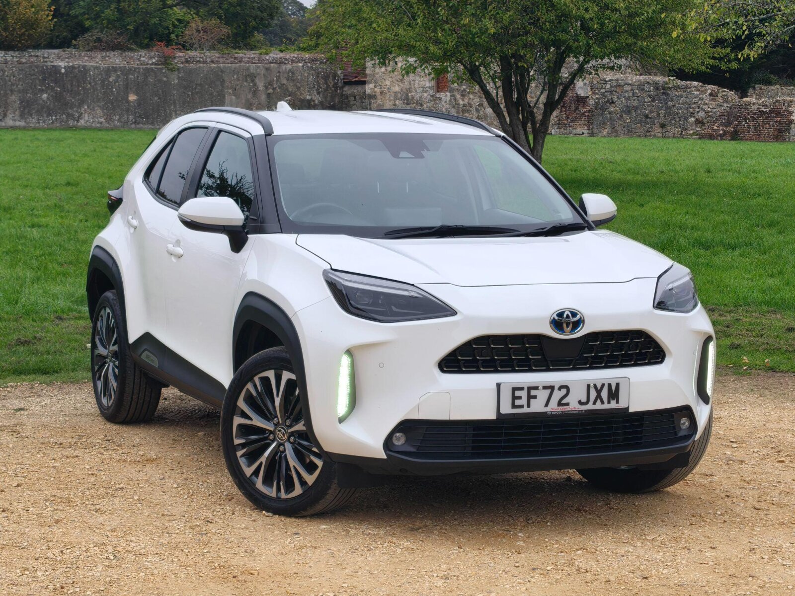 Main listing image - Toyota Yaris Cross
