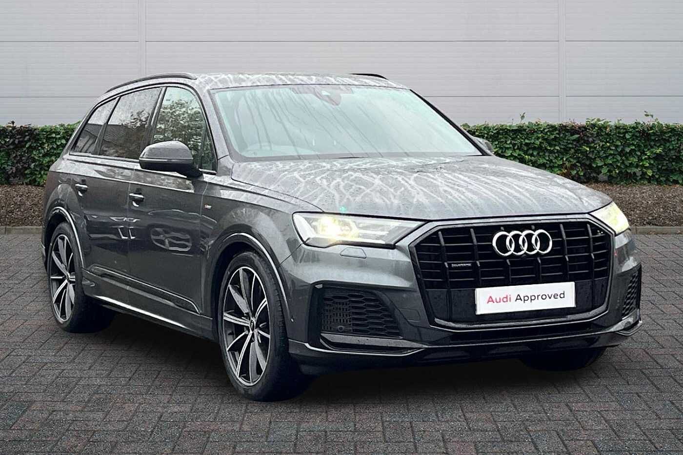 Main listing image - Audi Q7