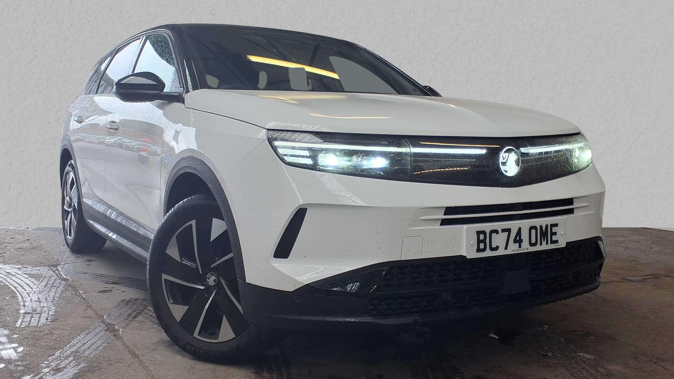 Main listing image - Vauxhall Grandland