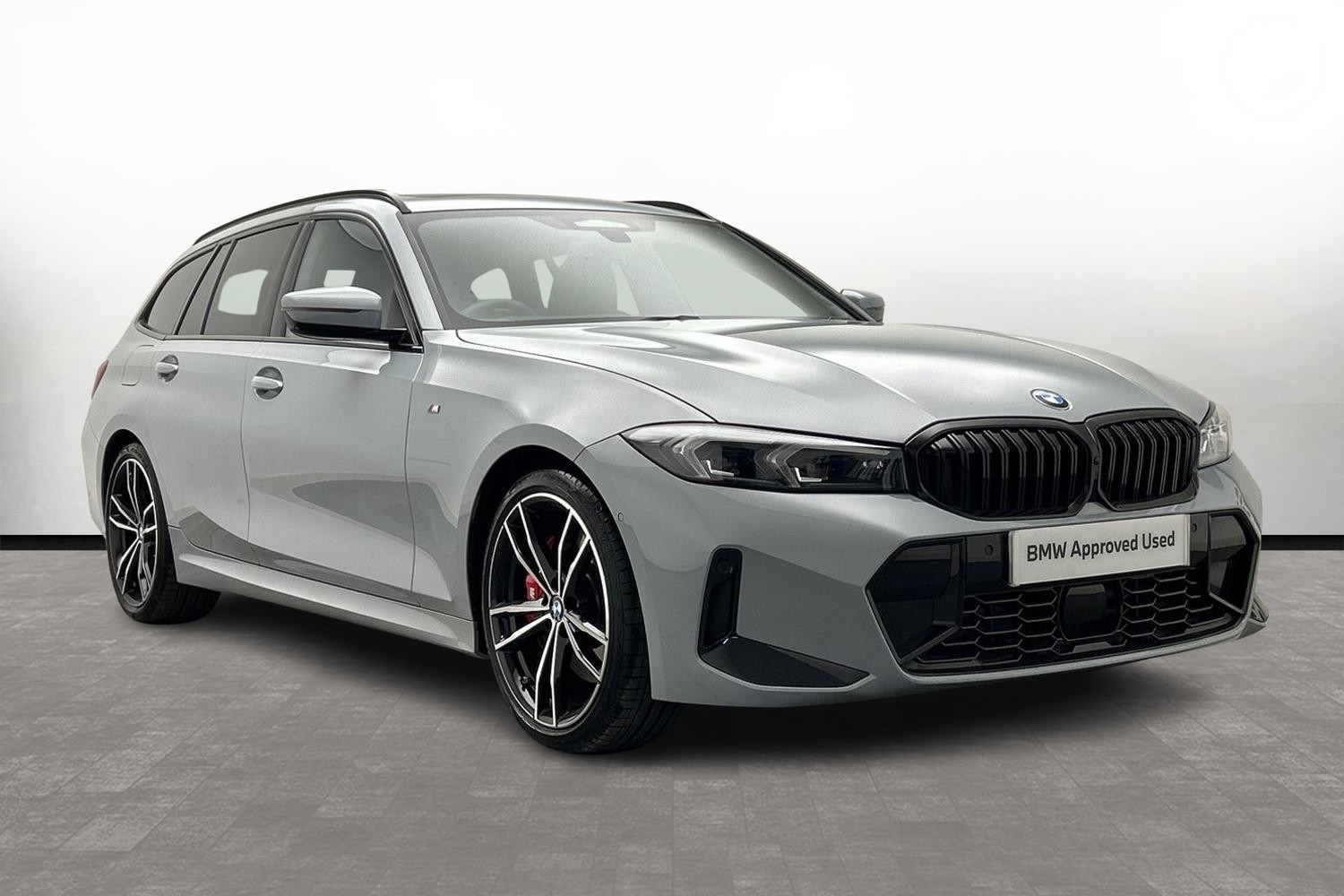 Main listing image - BMW 3 Series Touring