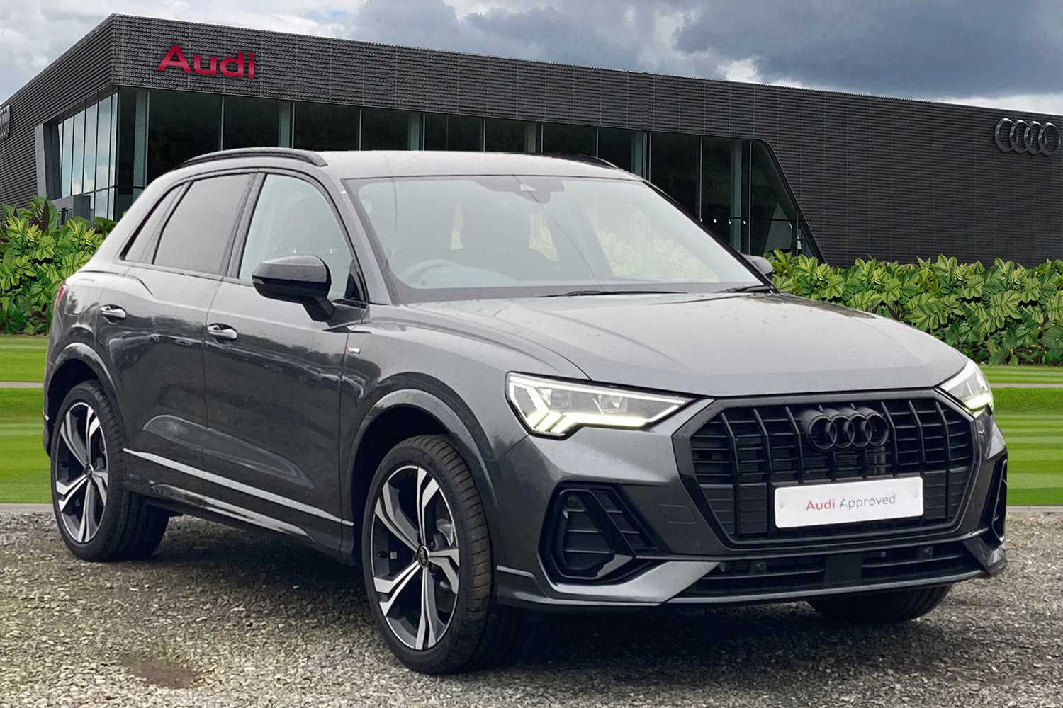 Main listing image - Audi Q3