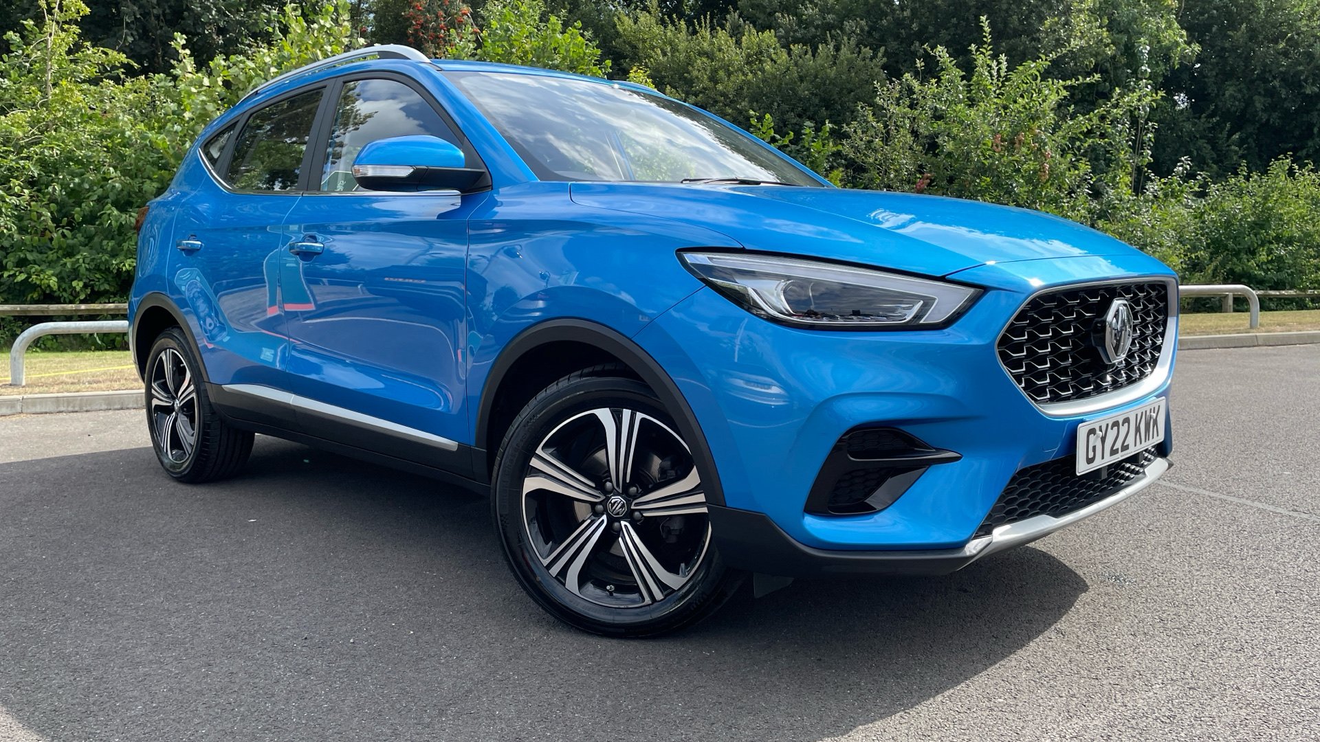 Main listing image - MG ZS