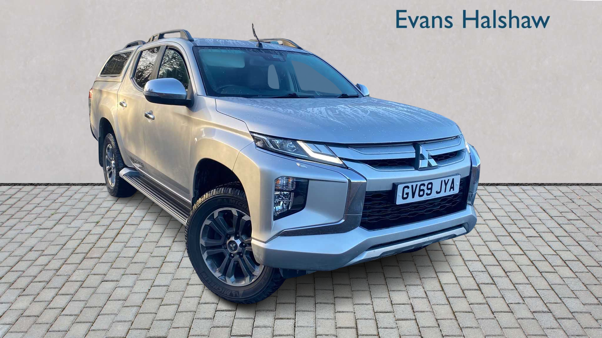 Main listing image - Mitsubishi L200