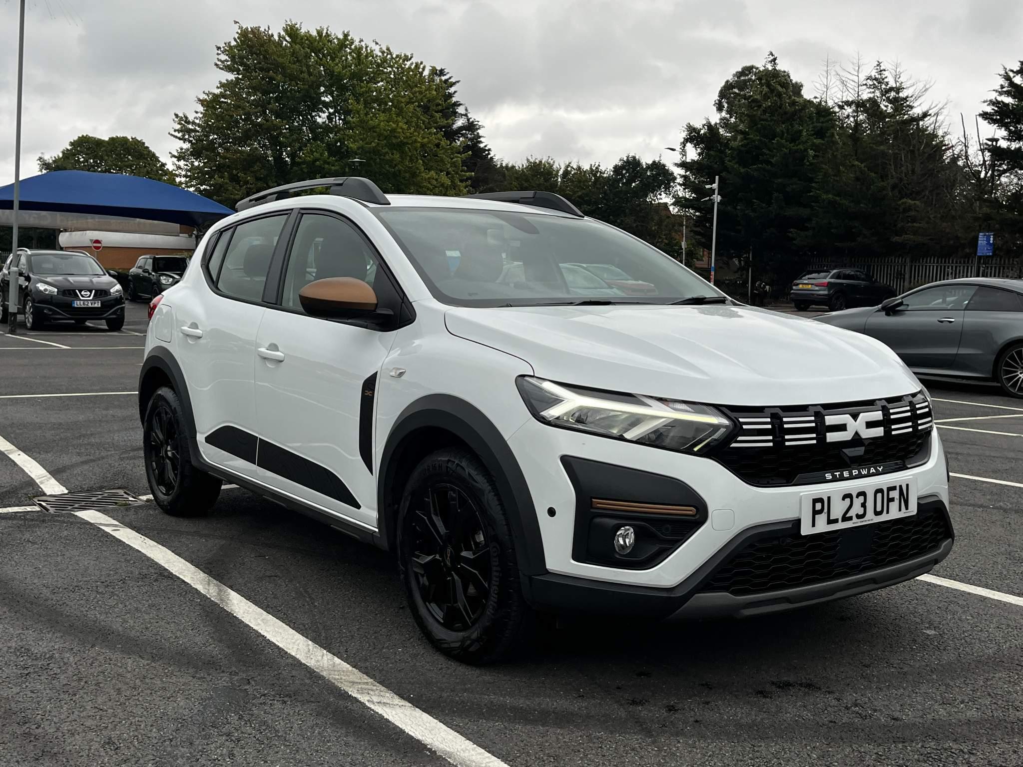 Main listing image - Dacia Sandero Stepway