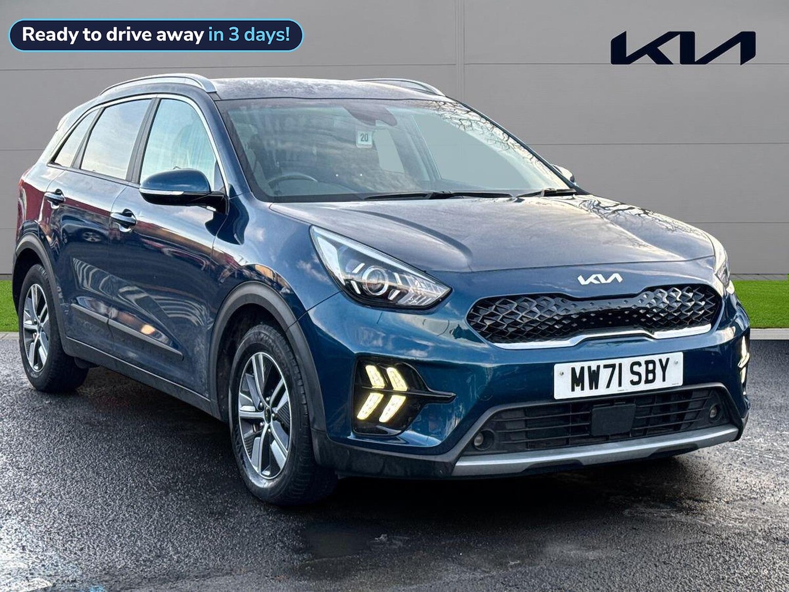 Main listing image - Kia Niro