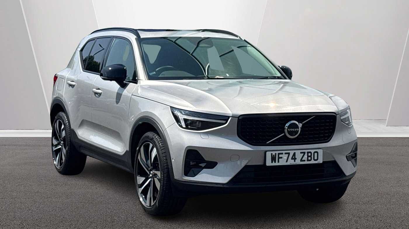 Main listing image - Volvo XC40