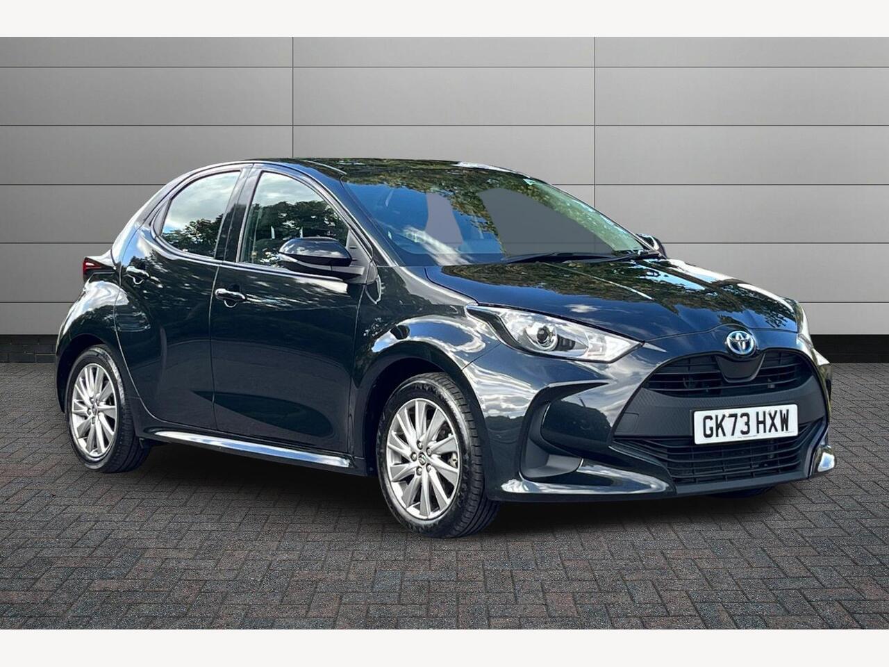Main listing image - Toyota Yaris