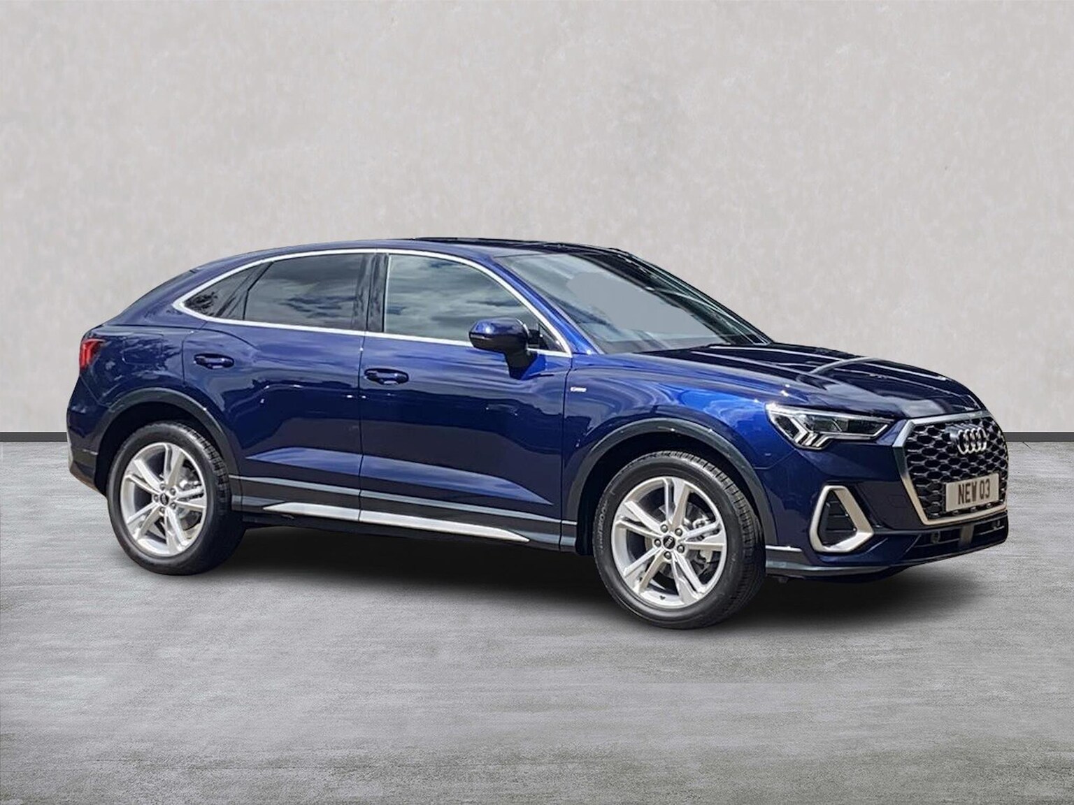 Main listing image - Audi Q3