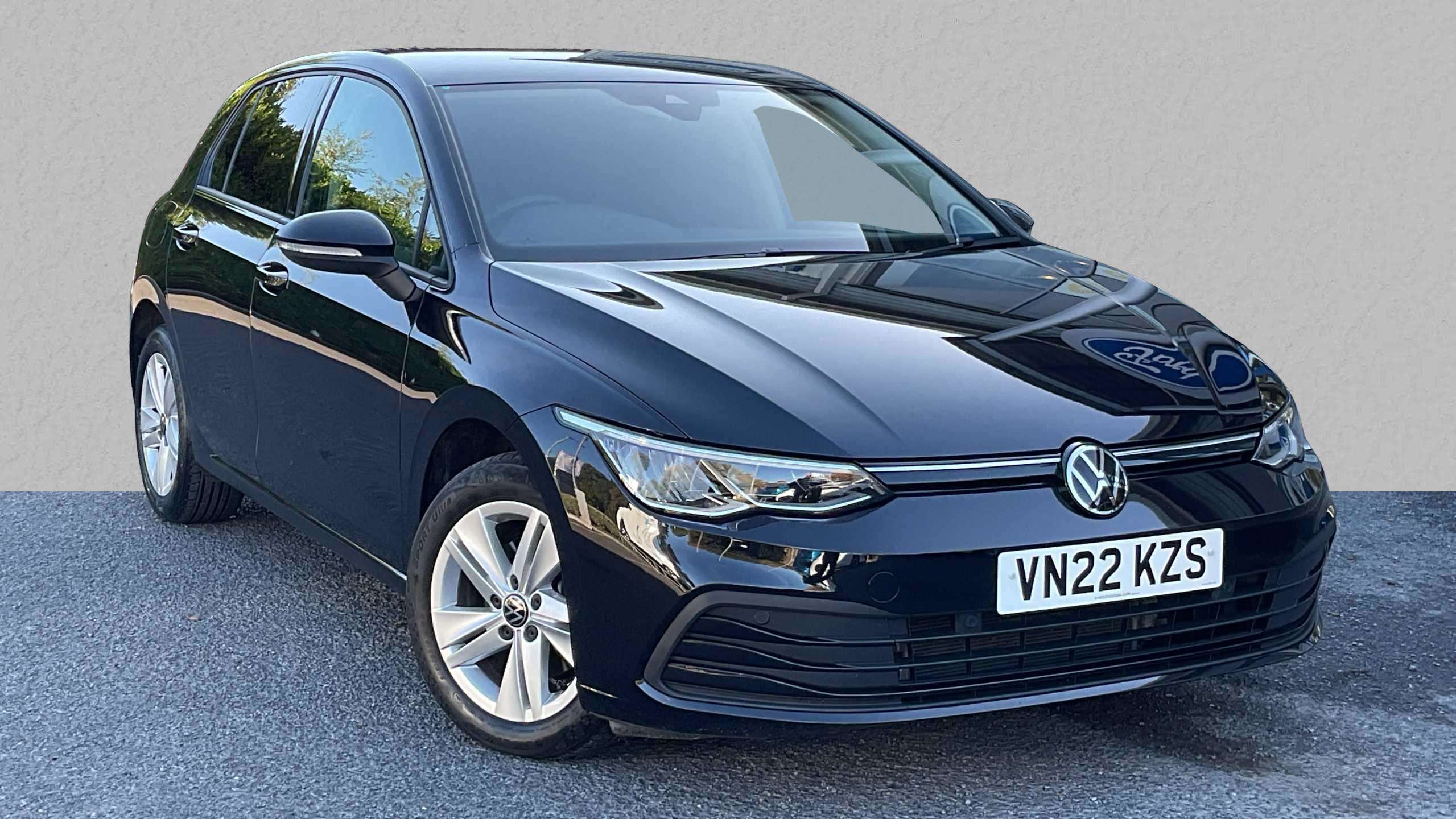 Main listing image - Volkswagen Golf