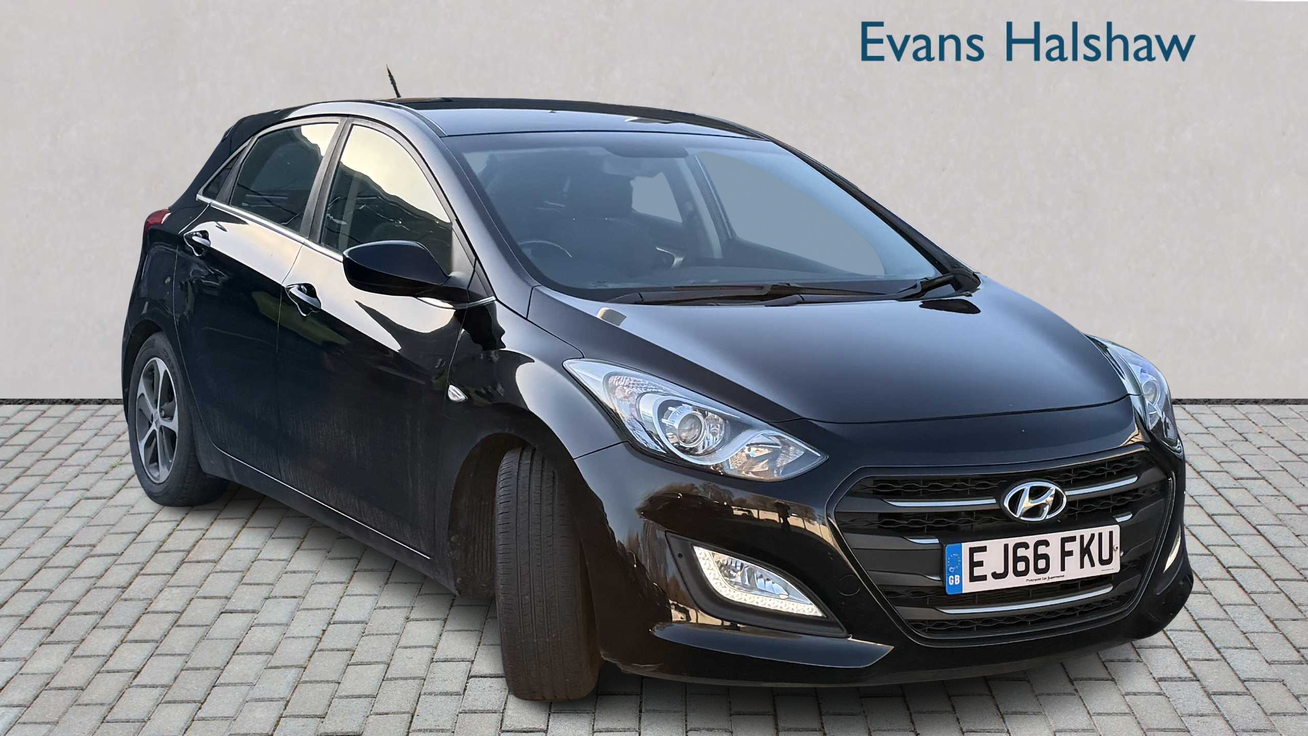 Main listing image - Hyundai i30