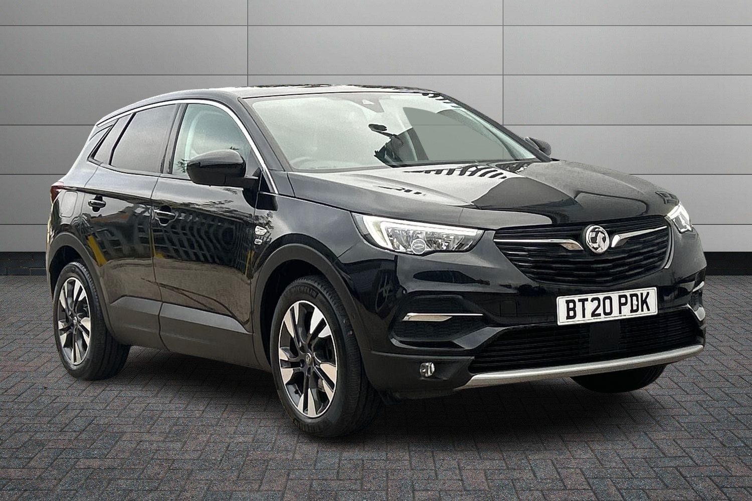 Main listing image - Vauxhall Grandland X