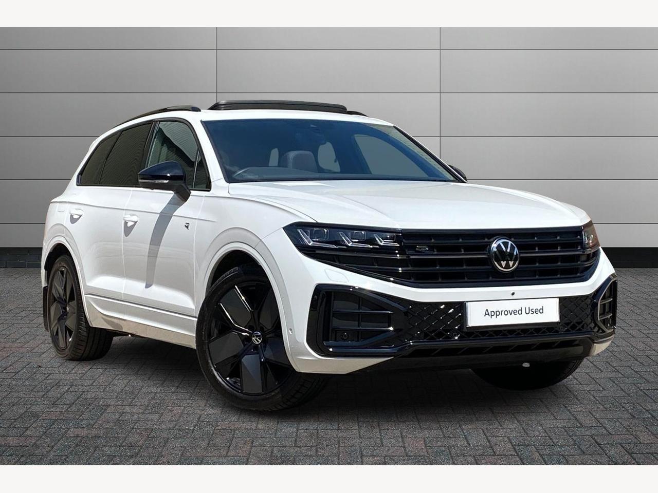 Main listing image - Volkswagen Touareg