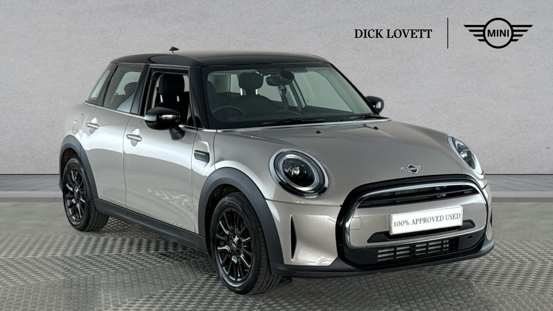 Main listing image - MINI Hatchback 5dr