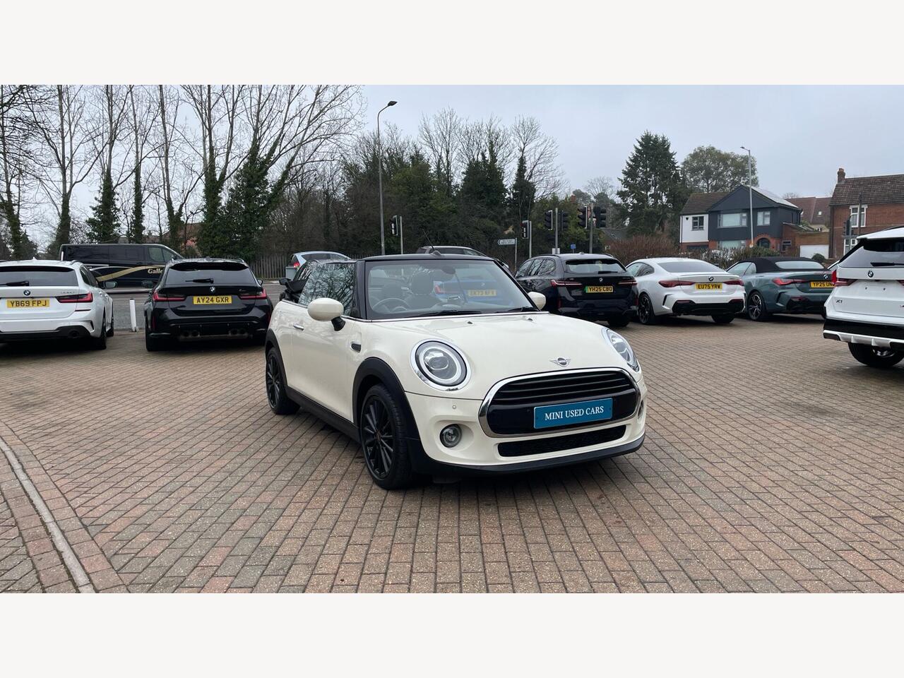 Main listing image - MINI Convertible