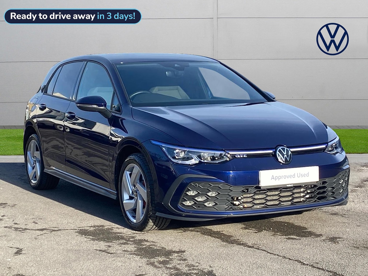 Main listing image - Volkswagen Golf GTE