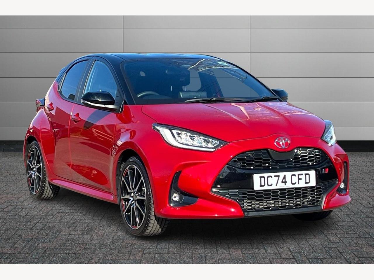 Main listing image - Toyota Yaris