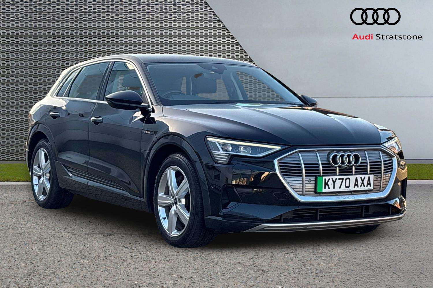 Main listing image - Audi e-tron