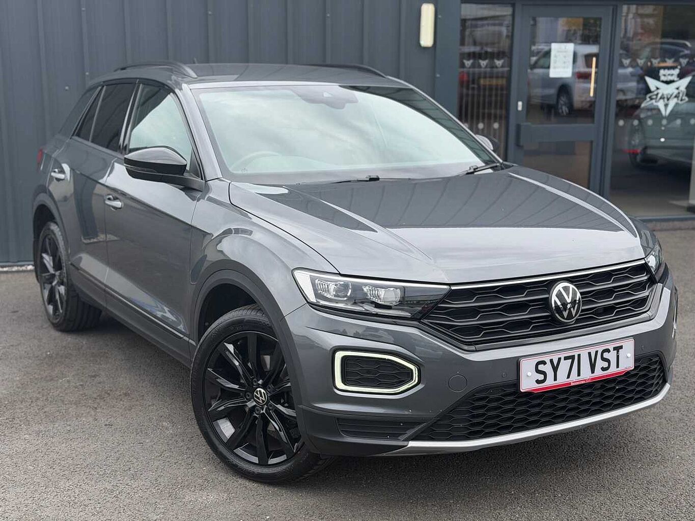Main listing image - Volkswagen T-Roc