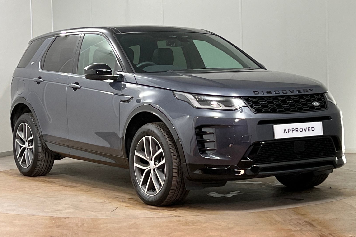 Main listing image - Land Rover Discovery Sport