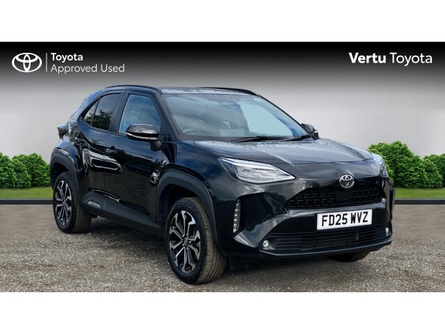 Main listing image - Toyota Yaris Cross