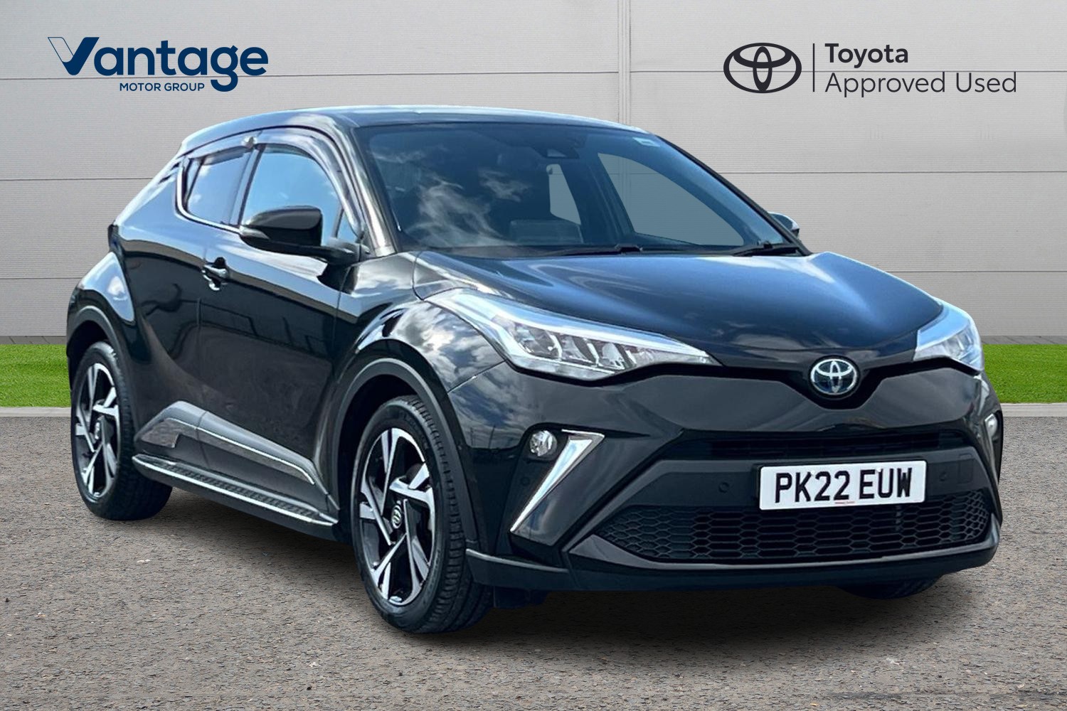Main listing image - Toyota C-HR
