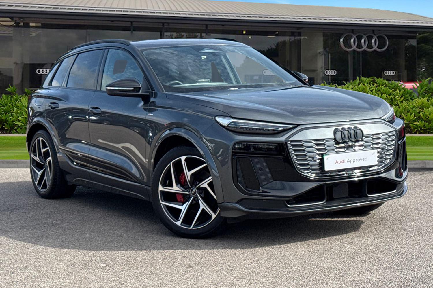 Main listing image - Audi Q6 e-tron
