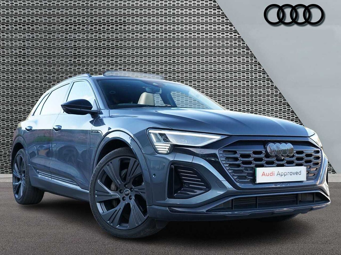 Main listing image - Audi Q8 e-tron