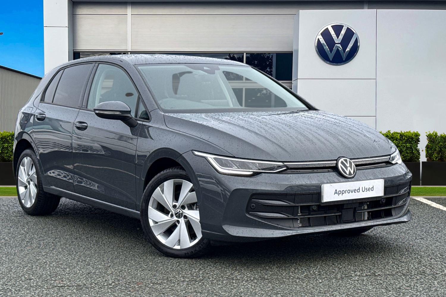 Main listing image - Volkswagen Golf