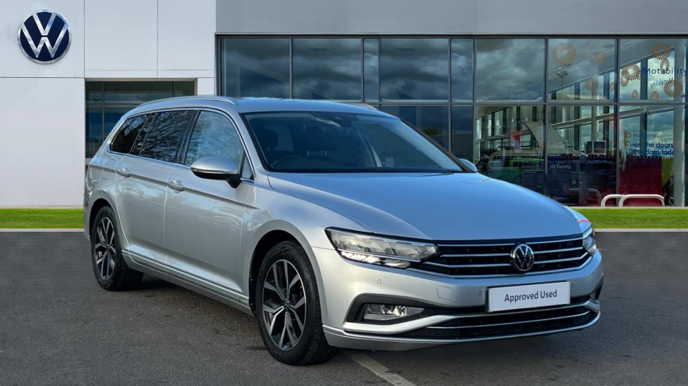 Main listing image - Volkswagen Passat Estate