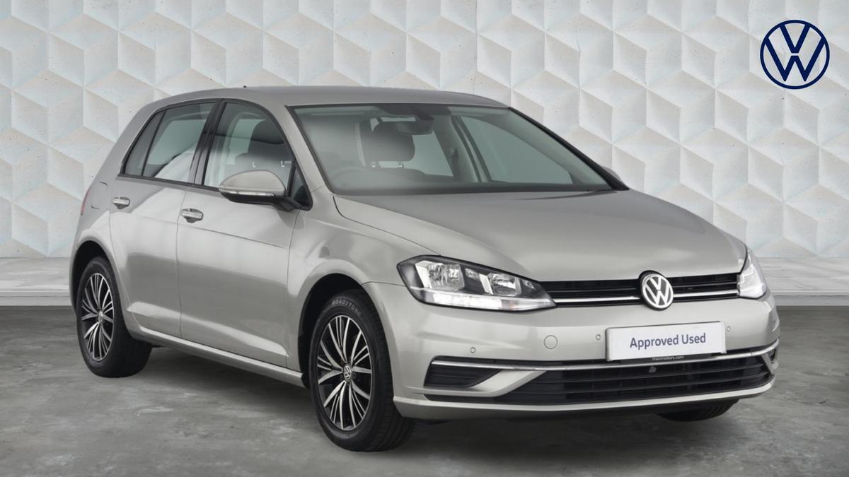 Main listing image - Volkswagen Golf