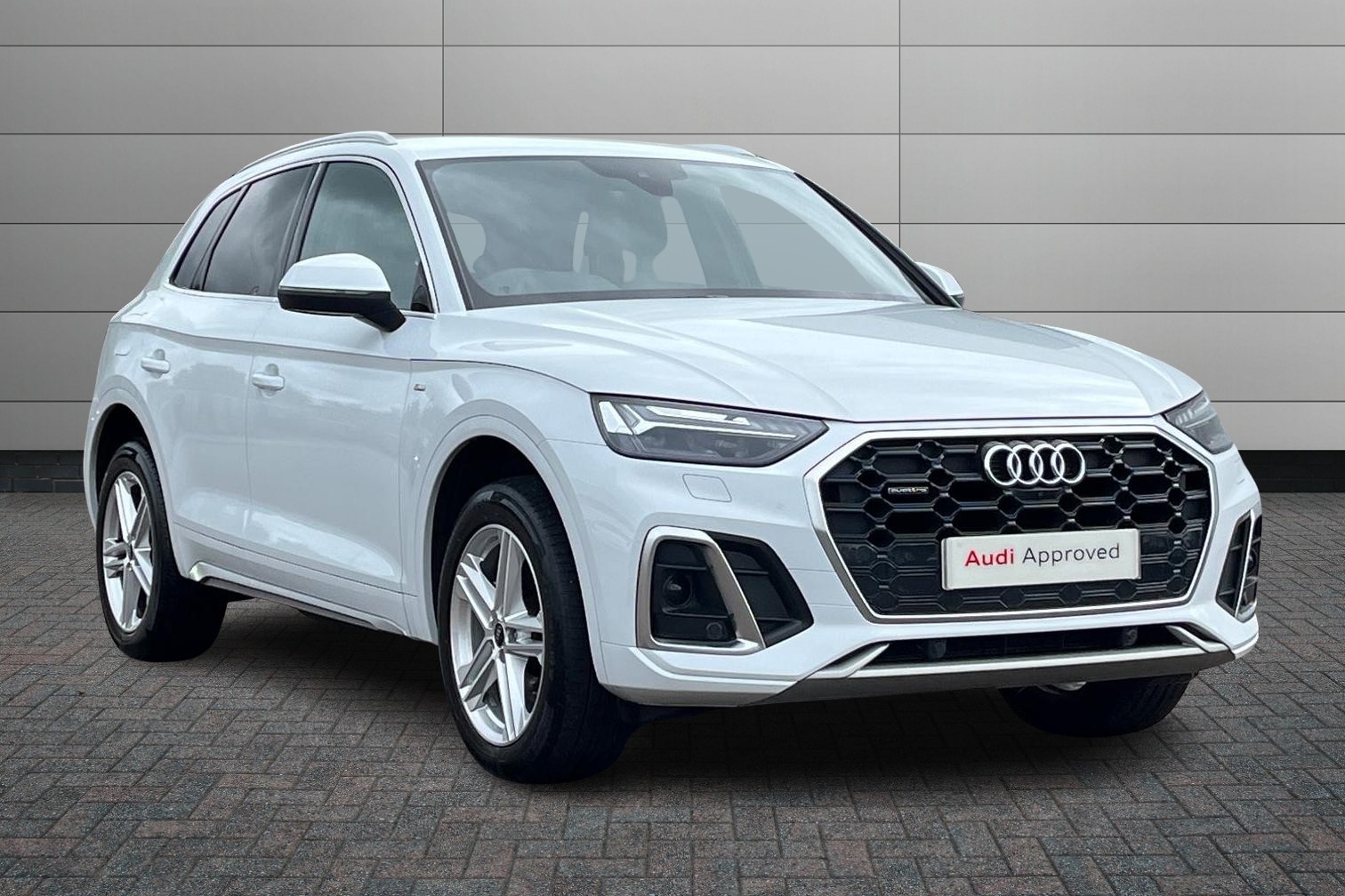 Main listing image - Audi Q5