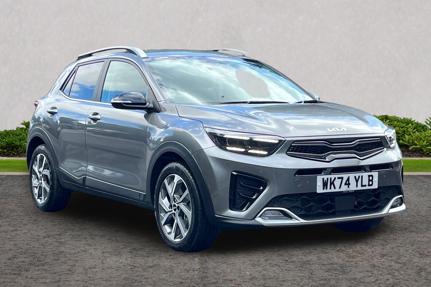 Main listing image - Kia Stonic
