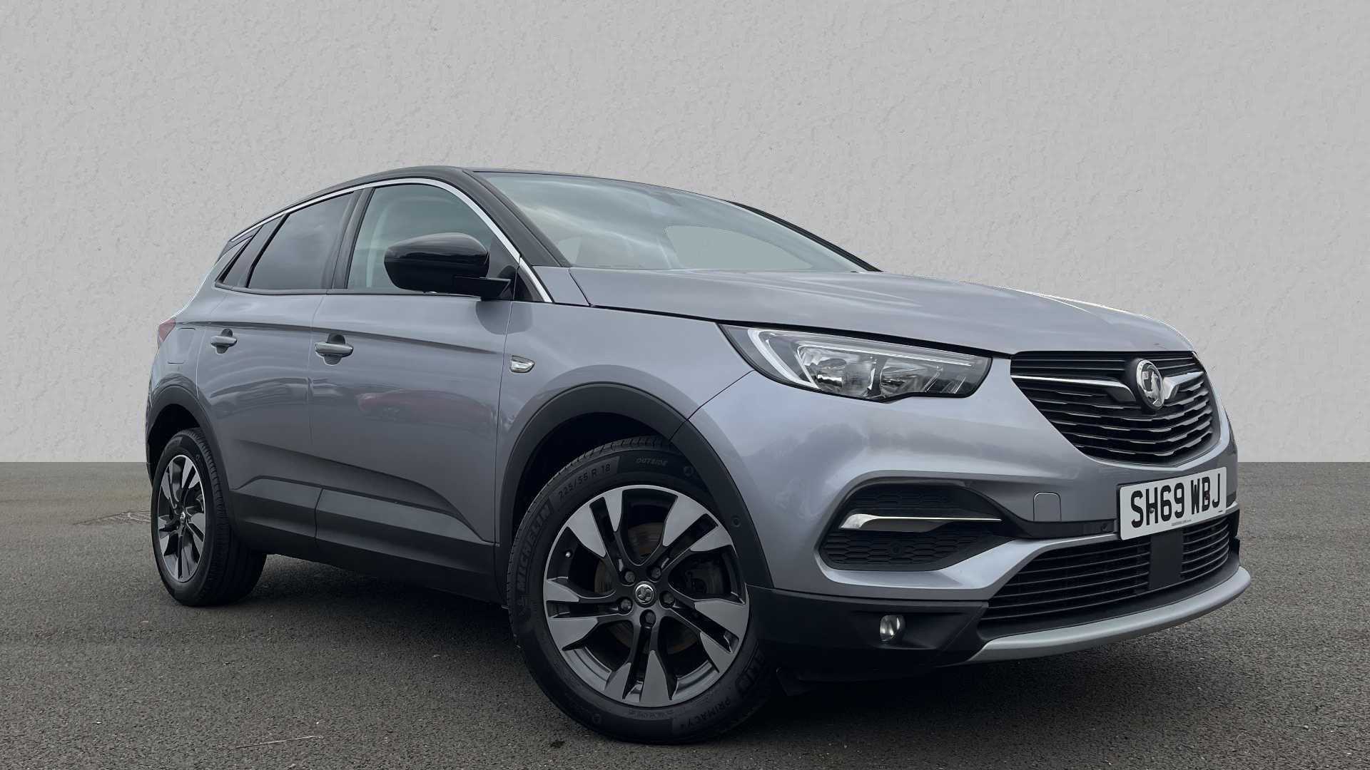 Main listing image - Vauxhall Grandland X